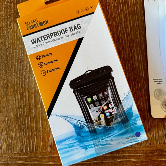 NWT 1 bundle of 3 travel accessories: neck pillow, phone case, toiletry bottles - Picture 2 of 9